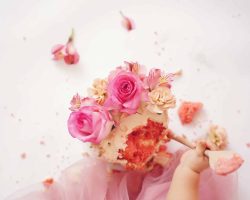 Strawberry floral smash cake | Petite Sweets by Laura | Photo by Lala Photography
